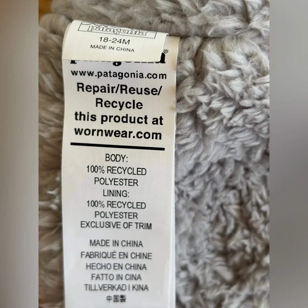 Patagonia hat with ear covers and reversible shearling 18 - 24 months - Picture 7 of 7